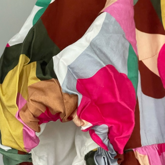 Adorable oversized dress in graphic design. XL - Picture 3 of 5